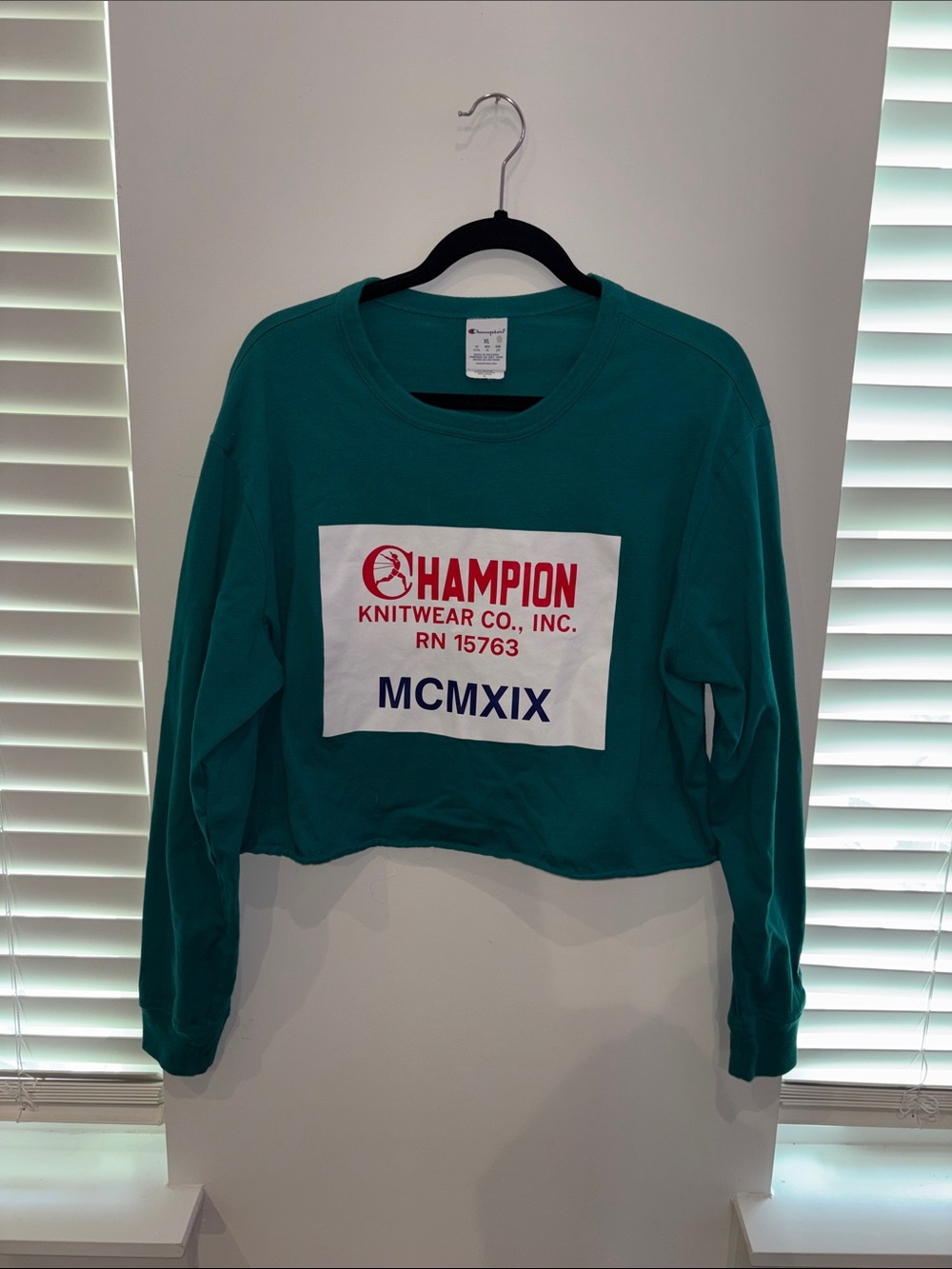 Champion Cropped Tee